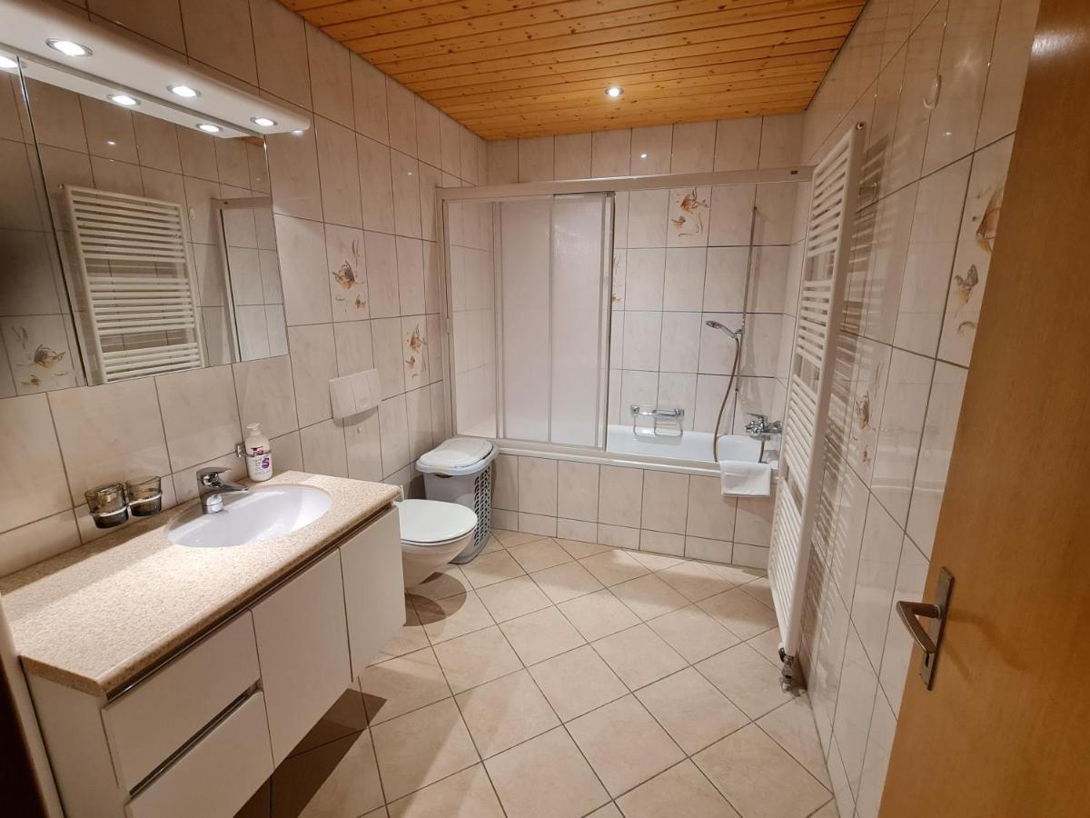 Dachwohnung In Welschenrohr Bagian luar foto