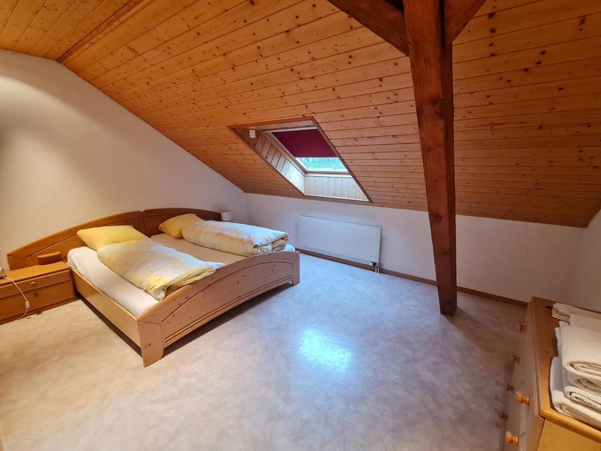 Dachwohnung In Welschenrohr Bagian luar foto